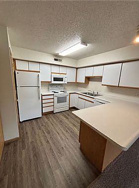 3rd image of 2868 Coral Ct APT 203