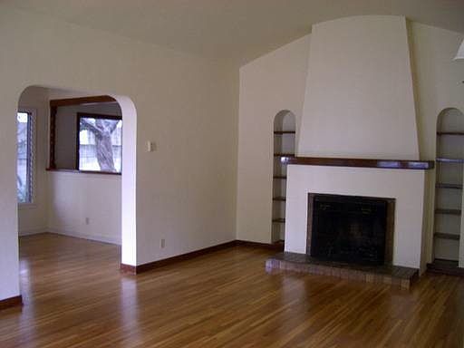 2nd image of 4450 Avocado St #House