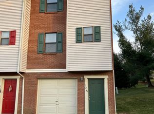 124 Woodhaven Dr, Mars, PA