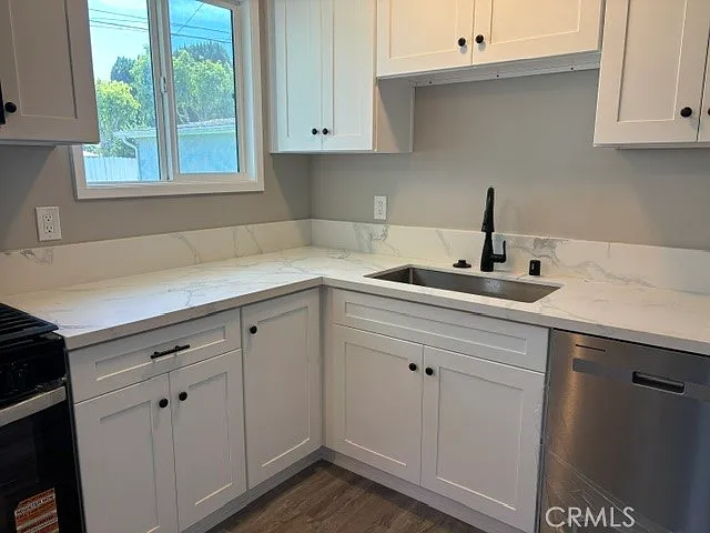 8432 Barnsley Ave — Photo 3