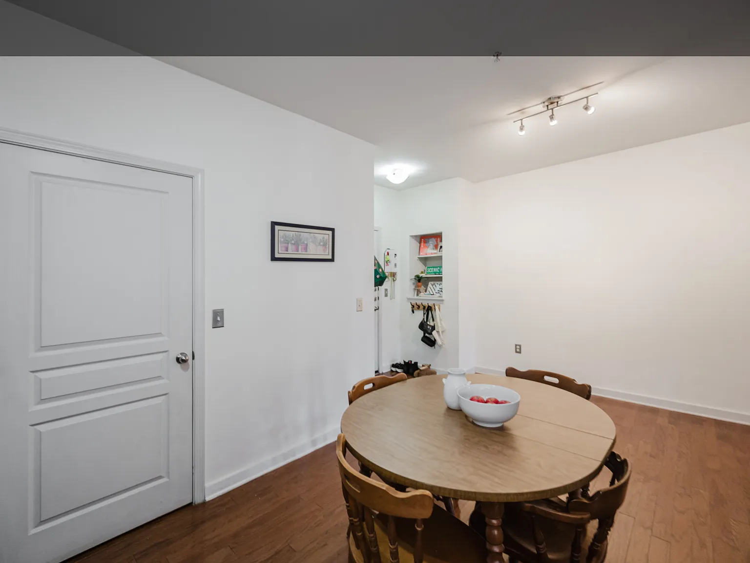 1 bed, 786 sqft, $1,400 — Photo 4