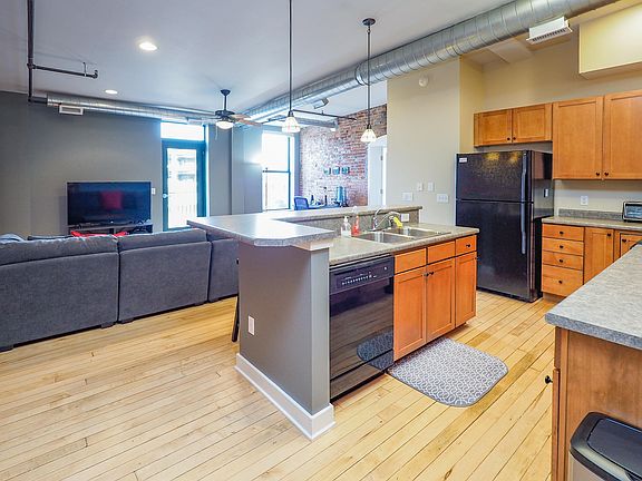 5th image of 222 N Kalamazoo Mall APT 390
