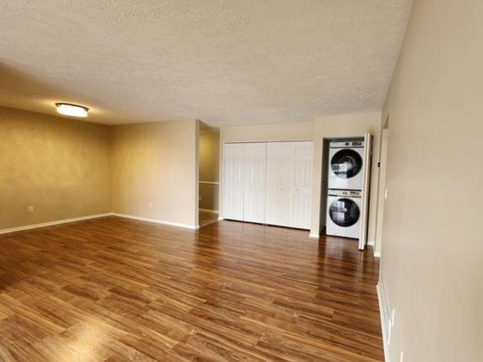 1st image of 27820 Berrywood Ln
