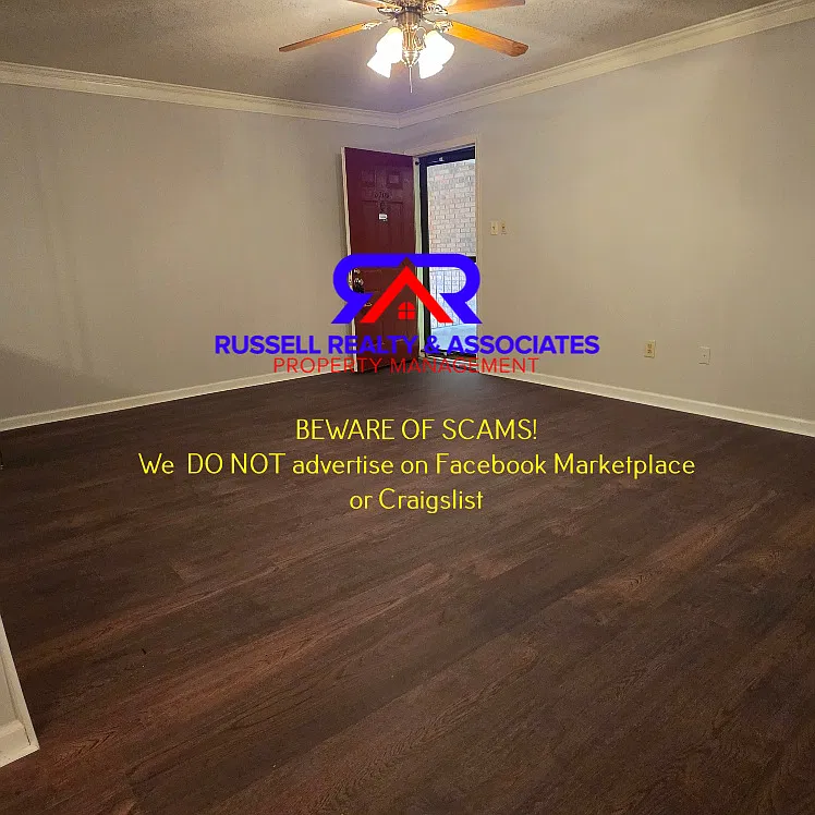 3205 Chase Ln — Photo 3