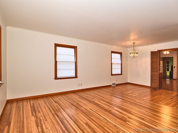 5th image of 451 S 75th East Ave