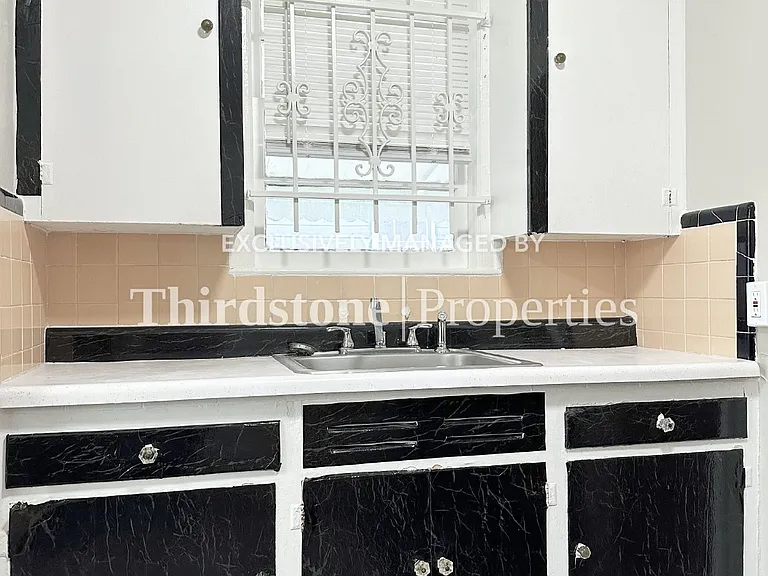 435 Springfield Ct N — Photo 4