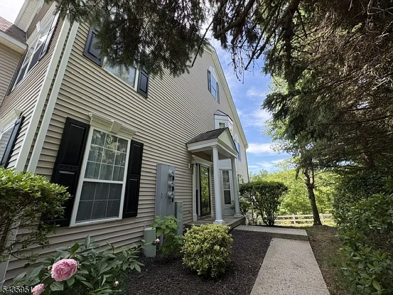 26 Cannon Ct — Photo 3