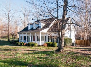 1216 Camp Ravine Rd, Burns, TN 37029