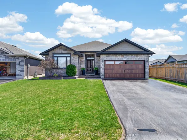 29 Woodburn Dr, Quinte West, ON K8V 0E1