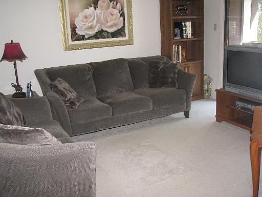 2nd image of 1662 Dover Ct APT B