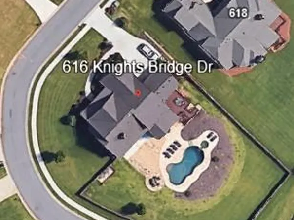 616 Knights Bridge Dr, Canton, GA 30115