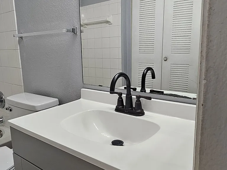 2025 Erving Cir #4207 — Photo 78