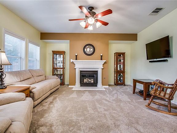 3rd image of 5517 Brookside Dr