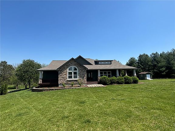 3rd image of 78 Inwood Rd