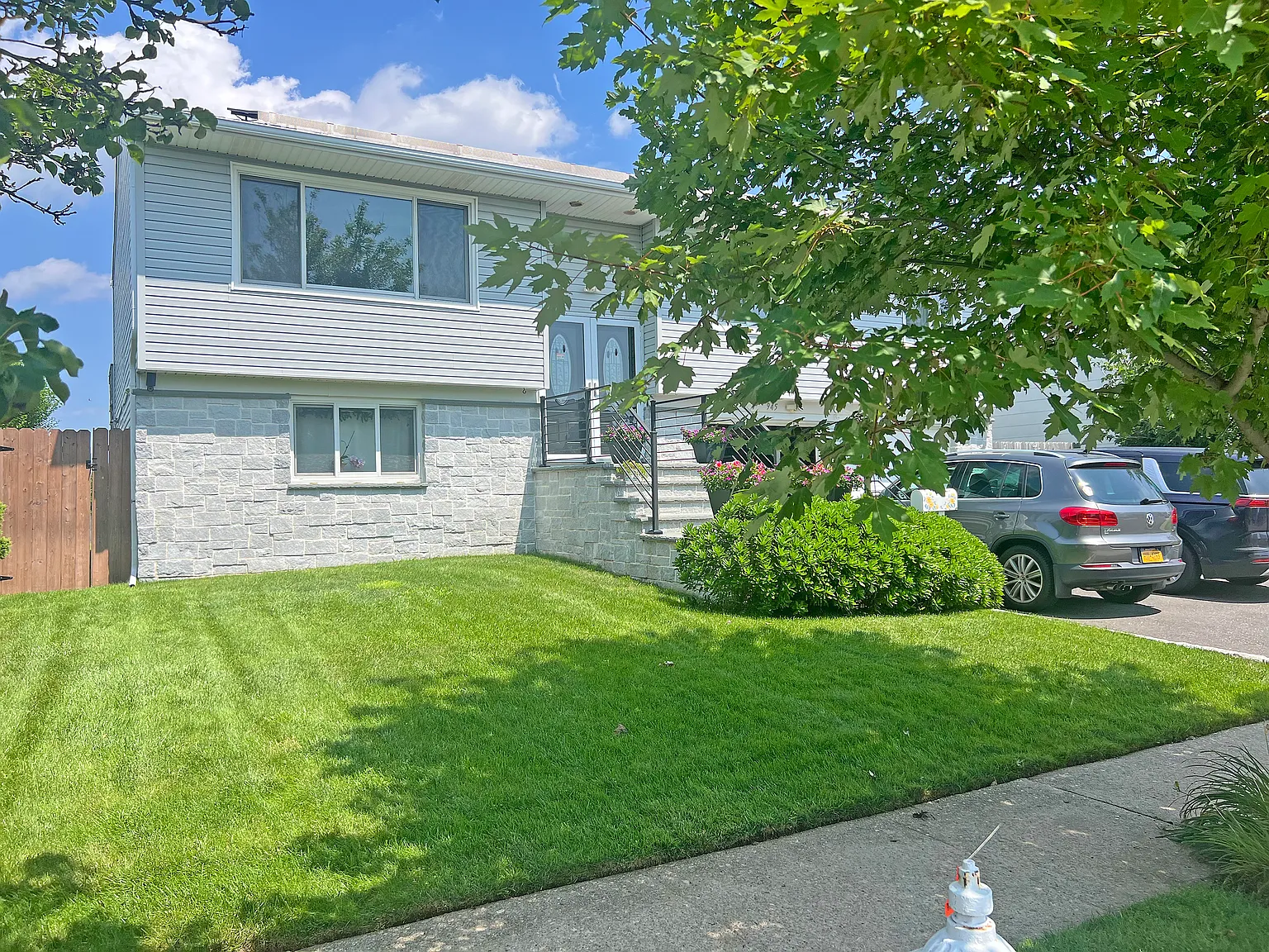 3 bed, 1970 sqft, $4,000 — Photo 1