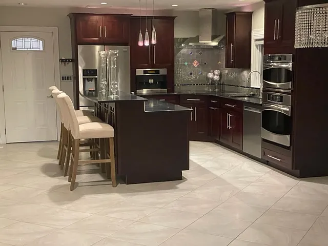 1132 W Boylston St #2 — Photo 5