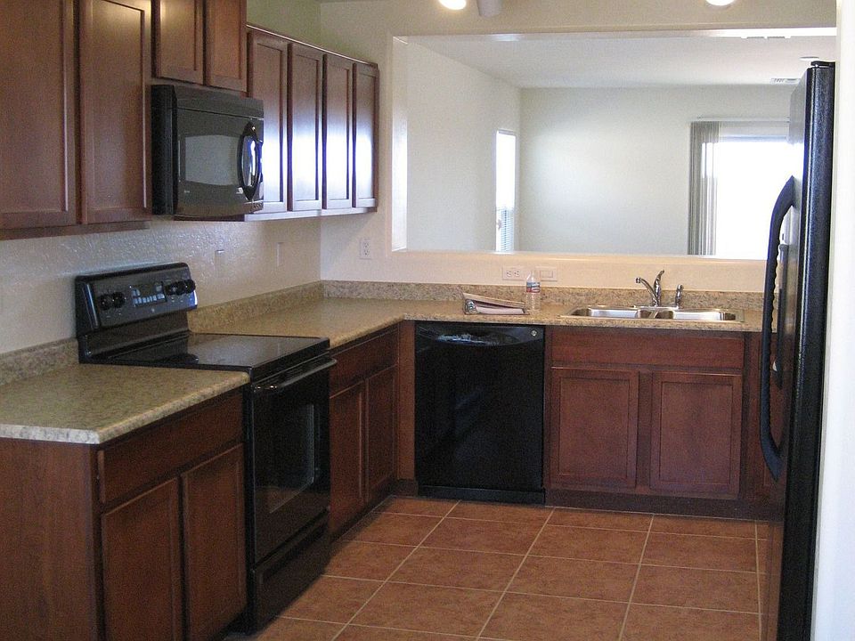 2nd image of 5025 E Silverbell Rd