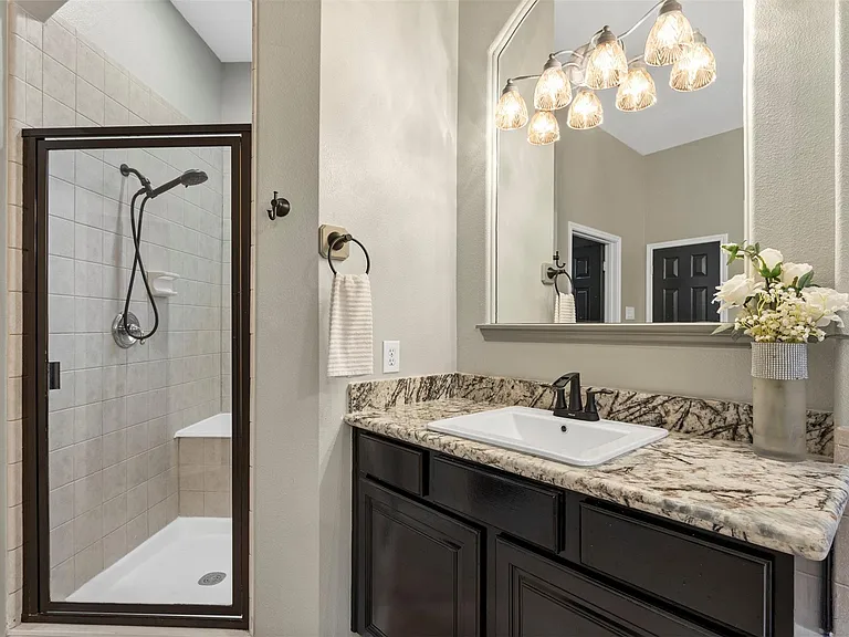 13923 Prospect Point Dr — Photo 30