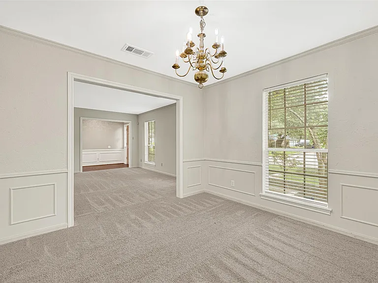 5702 Vestavia Dr — Photo 22