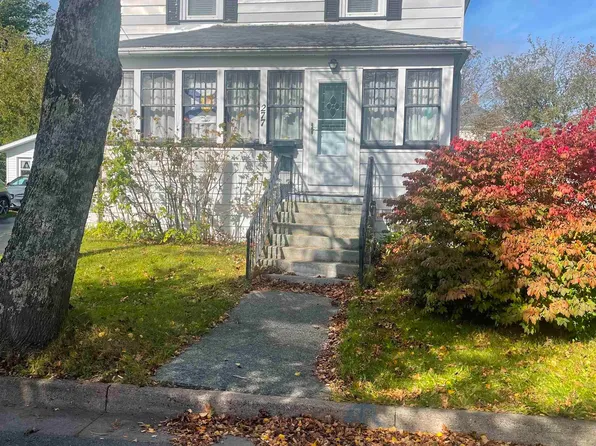 277 Columbia St, Sydney, NS B1P 4J8
