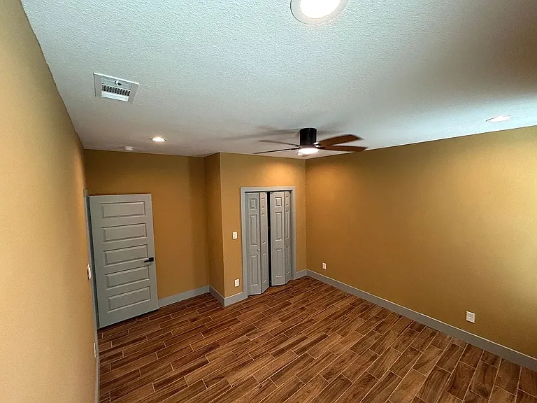 4534 N Shore Dr — Photo 12