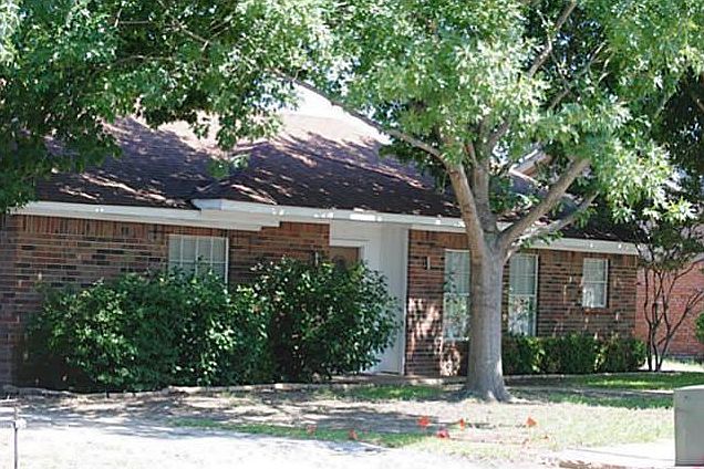 1st image of 4004 Cedar Creek Dr