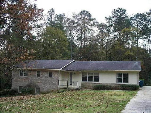 2936 Southshore Ct photo 1
