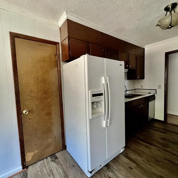 1602 Stadium St — Photo 8
