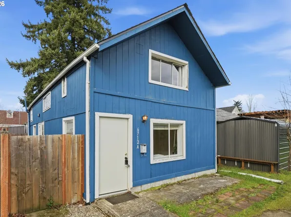 6712 SE Pardee St #A, Portland, OR 97206