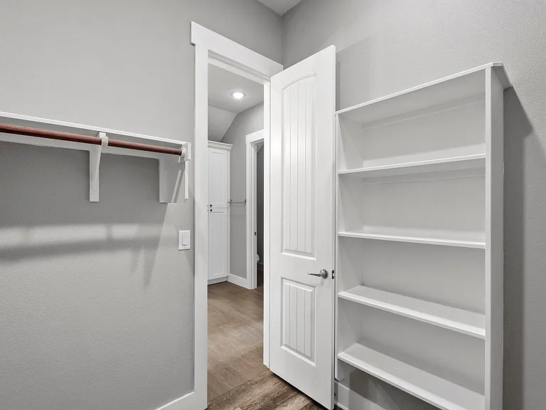 203 E Salty St — Photo 31