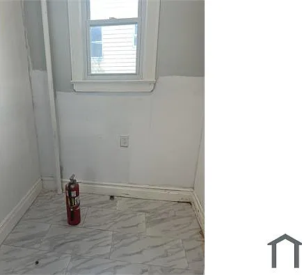 221 N 15th St #2 — Photo 8