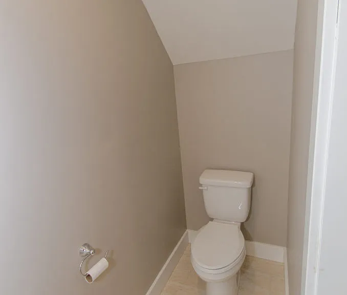 414 E 4th St — Photo 52