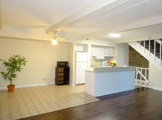 1303 Kenneth Cir, Elgin, IL 60120