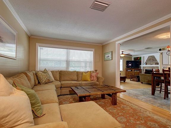 5th image of 8105 Bayhaven Dr