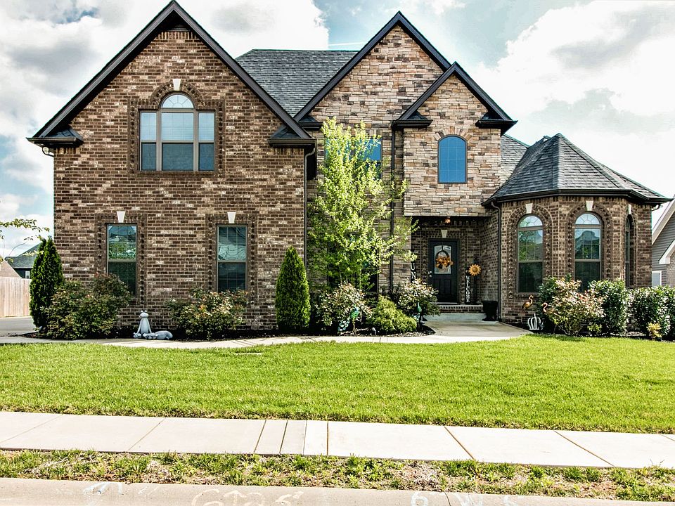 1st image of 1208 Gardenia Ln