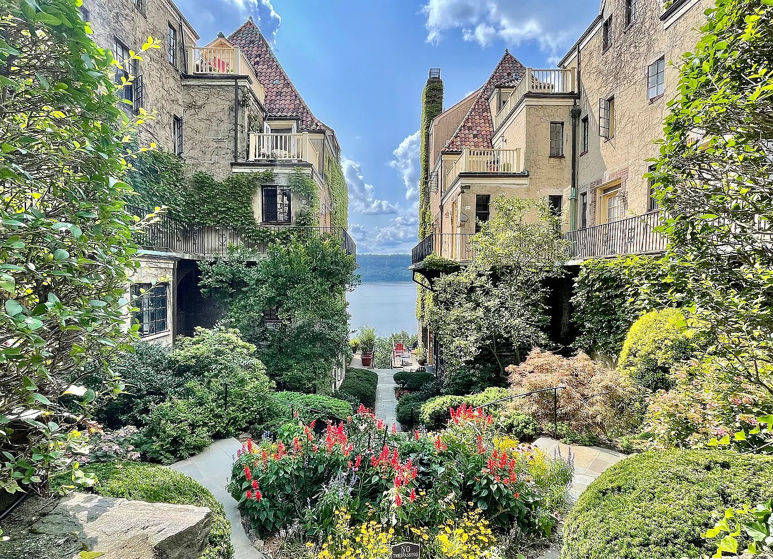 2501 Palisade Ave APT D2, Bronx, NY 10463 Zillow