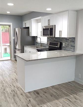4th image of 10223 Ojus Dr
