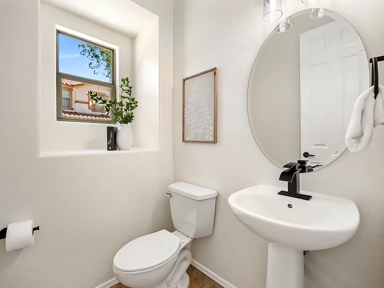 3844 E Jasper Dr — Photo 6