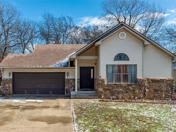 1315 Hummingbird Ln, Grove, OK 74344