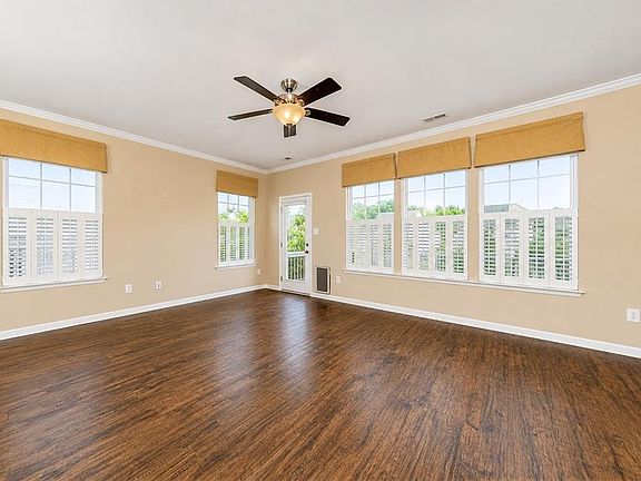 3rd image of 3412 Hickory Neck Blvd