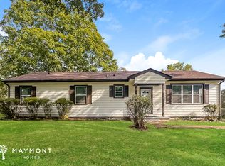 413 Circle Dr, Clarksville, TN 37043