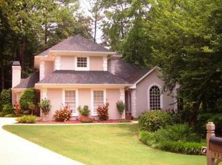 325 Woodlake Ct, Alpharetta, GA 30005