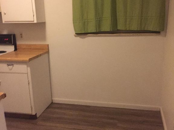 eat in kitchen