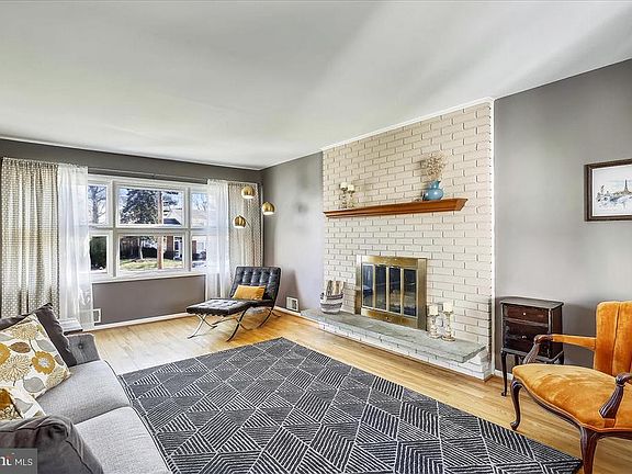 5th image of 13314 Magellan Ave