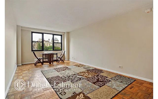 Sold by Douglas Elliman | media 27