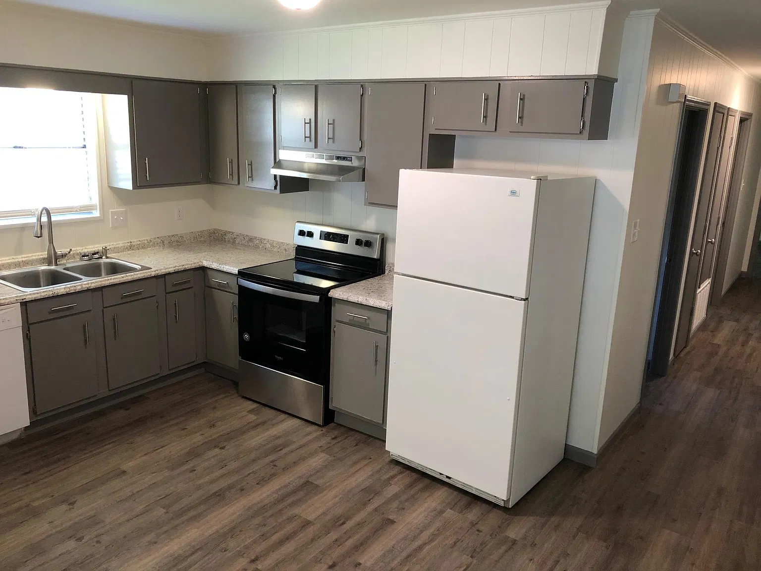 2 bed, 900 sqft, $875 — Photo 3