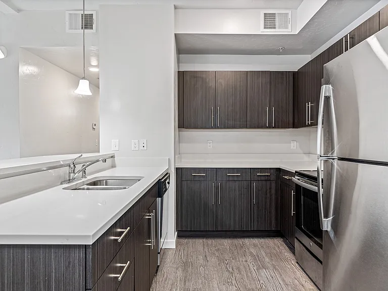 Quail Point Apartments — Photo 5