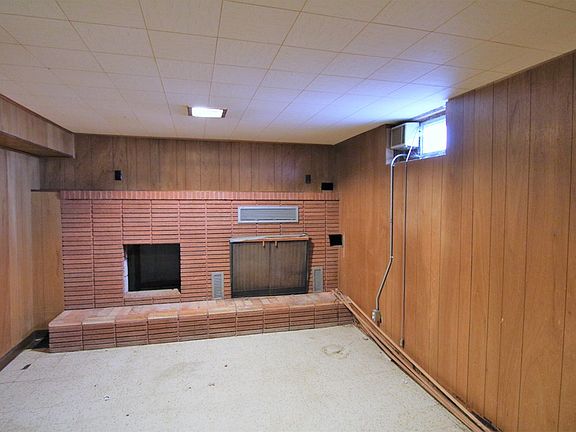 4th image of 891 Saturn Ave