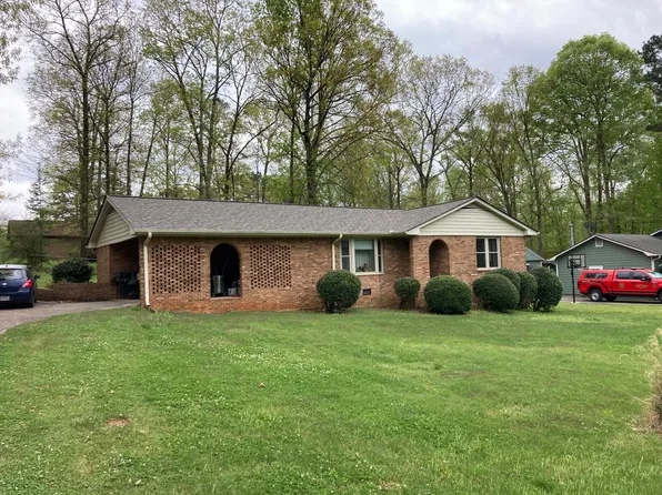 324 Oakridge Dr SE, Cartersville, GA 30121