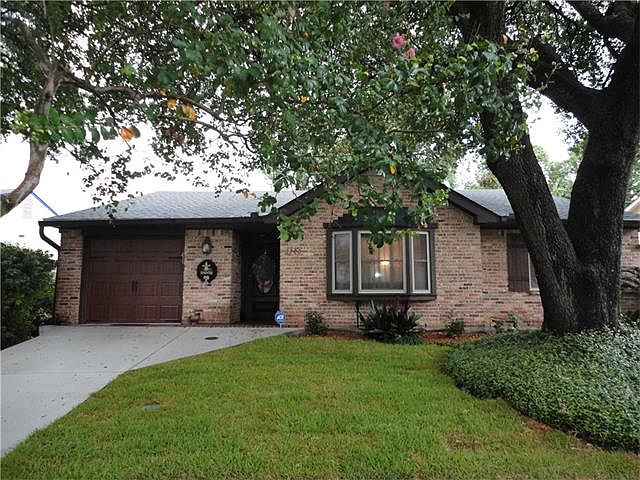2068990